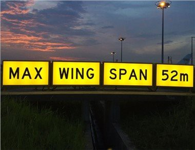 Flygplats vägledning tecken